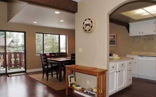 Tahoe Tyrol Lodge by RedAwning