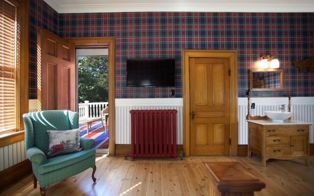 Markdale Manor Bed & Breakfast