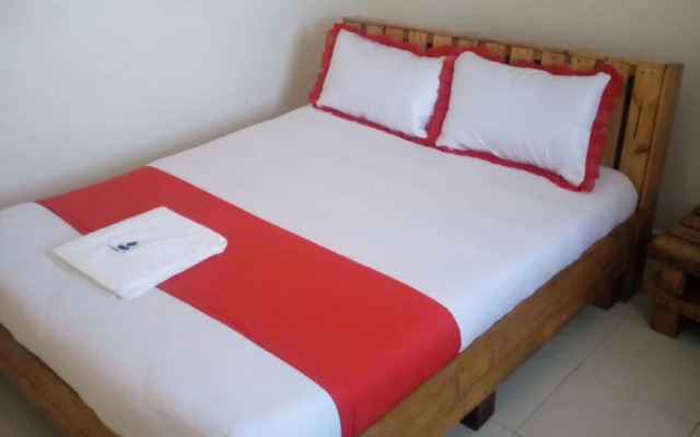 Escarpment Motel - Adults Only
