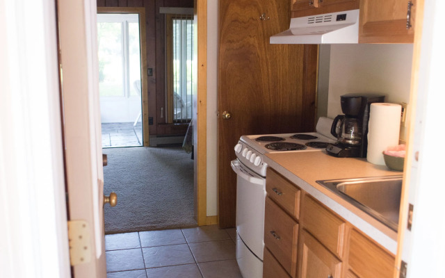 M-22 Inn Suttons Bay