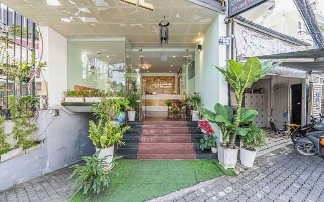 Cozrum - Love Hotel Trần Thị Nghỉ