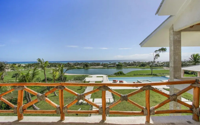 Stunning 6BR Villa With Ocean View in Cap Cana
