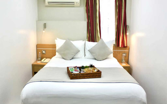 Queens Park Hotel