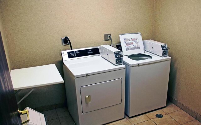 Motel 6 Huron, OH - Sandusky