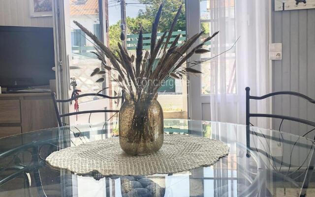 Résidence Marie Souvestre appt rez-de-chaussée avec extérieur