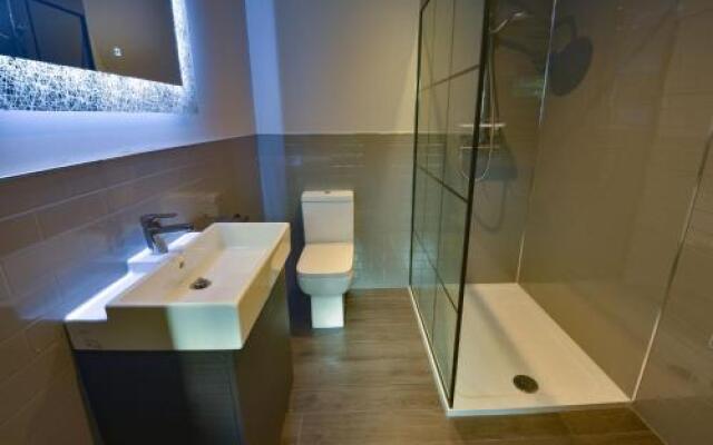 Inchree Rooms & Chalets