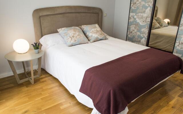 M (LM7) Downtown Madrid centro Cibeles