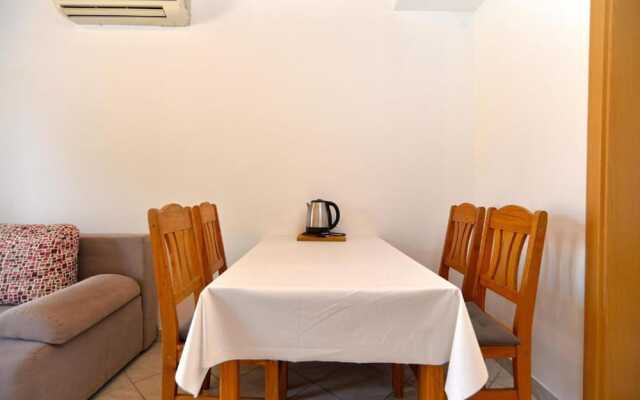 Apartments Maro