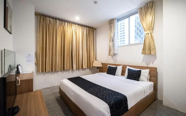 Capital O OYO 737 Beyond Suite Rama8