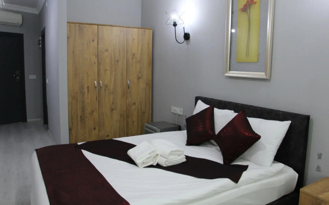 Grand Niki Hotel & Spa