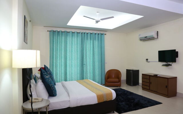 FabHotel Mayarch Sushant Lok