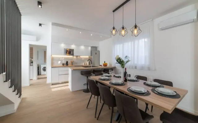 Luxury Kastela Villa With Heated Pool and Lounge Area