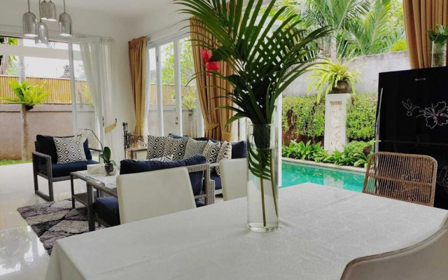 Villa Putih Berawa