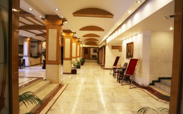 Hotel Kamal Palace