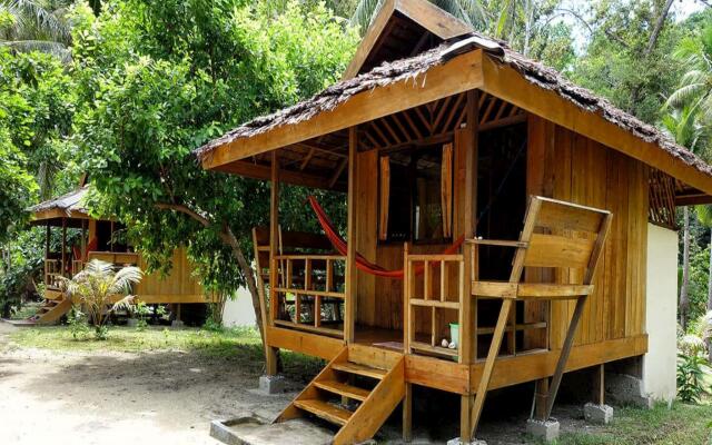 Harmony Bay Resort and Dive Center