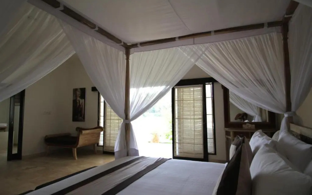 Frangipani Villas