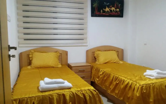 Golden Ashraf Apartment