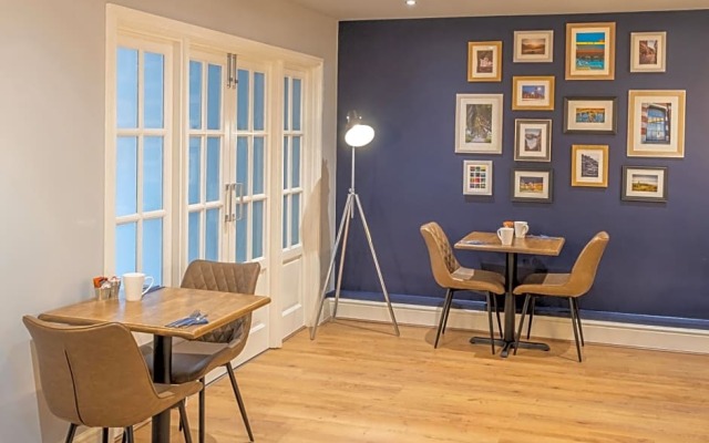 The George Country Inn