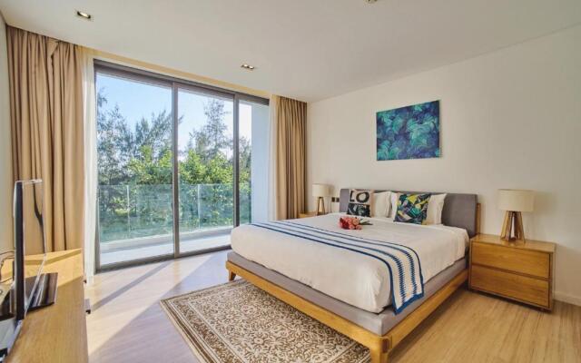 5-star Golf Resort Pool Villa