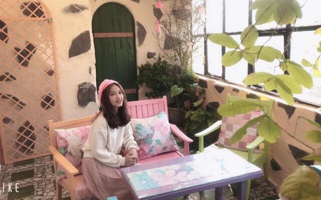 Nhà Tím Homestay