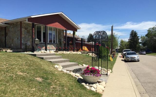 The Calgary Hub hostel style Home