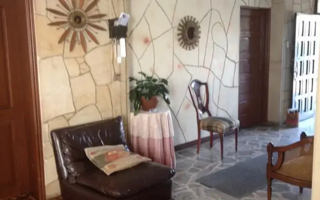 Apartasuites 112