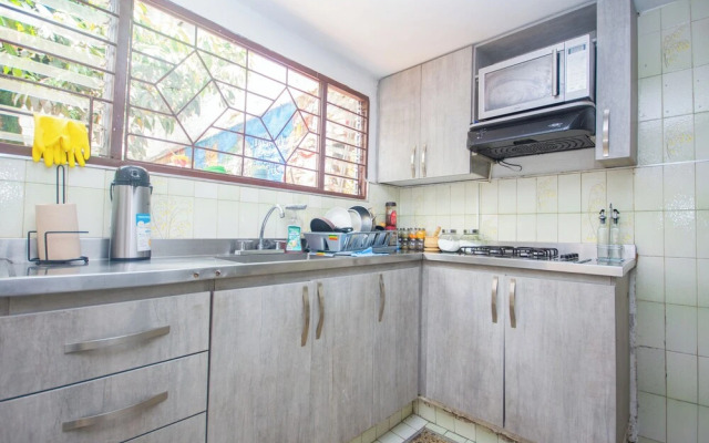 Blue Coast Hostal - Hostel