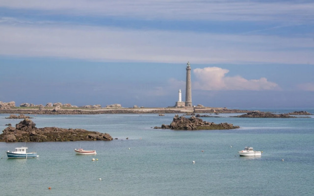 Family Home 2 Steps From the Beach