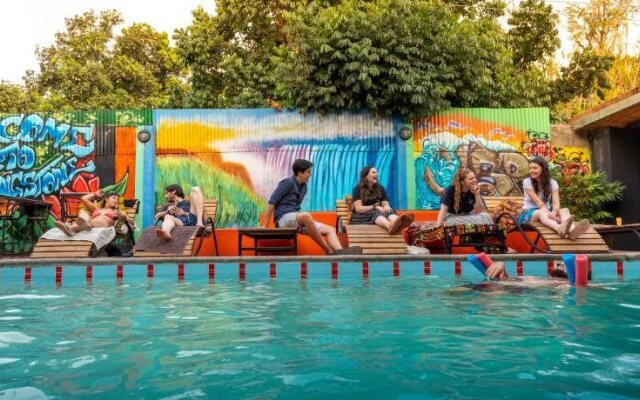 Livingstone Backpackers