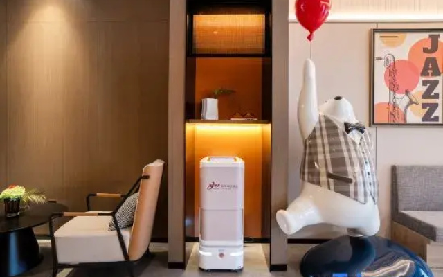 Homeinn plus Hotel - Shanghai Bund Waibaidu Bridge