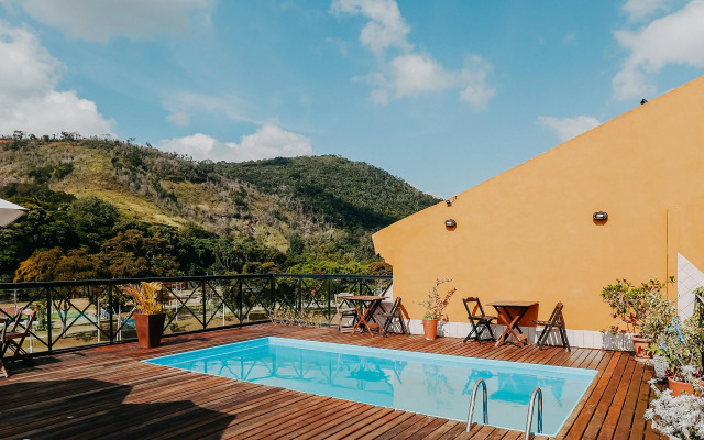 Kastel Itaipava Centro Hotel