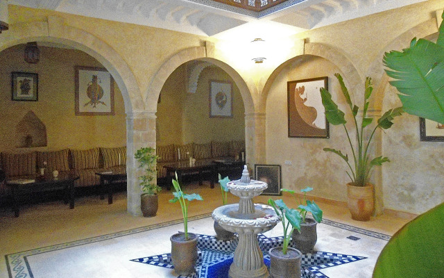 Hotel Riad Benatar