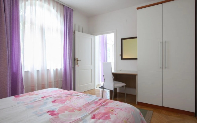 Star - With Swimming Pool - A4 Lavanda