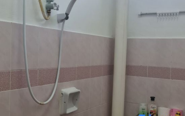 4B3B Camp Garden/TV Game/Mahjong/KTV/BBQ – Bathroom – Iskandar Puteri