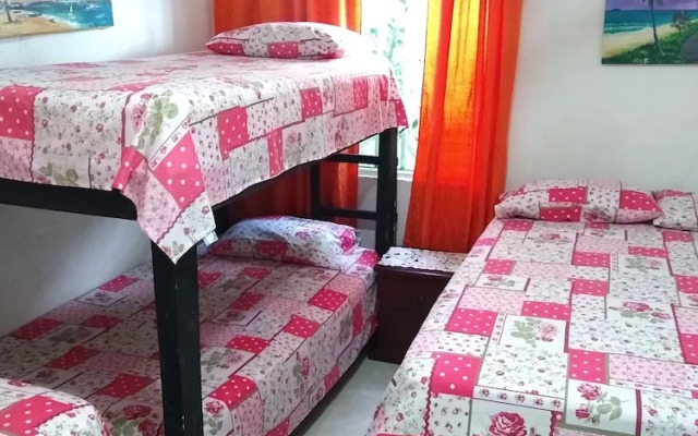 Room in Guest Room - Green Sea Inn San Luis Harmony Hall Hill