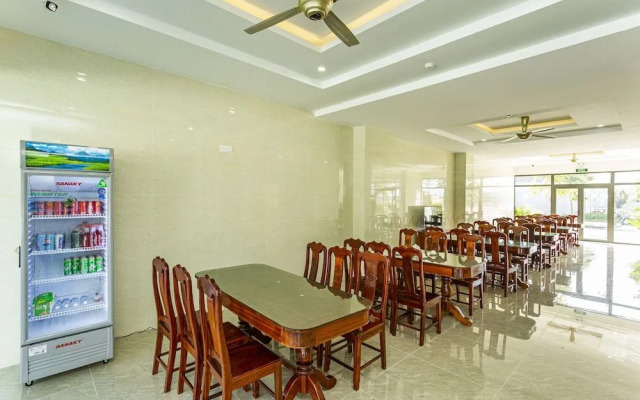 Oyo 325 Mai Hung Hotel