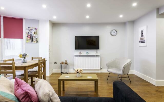 Spacious Clapham Junction Apartment