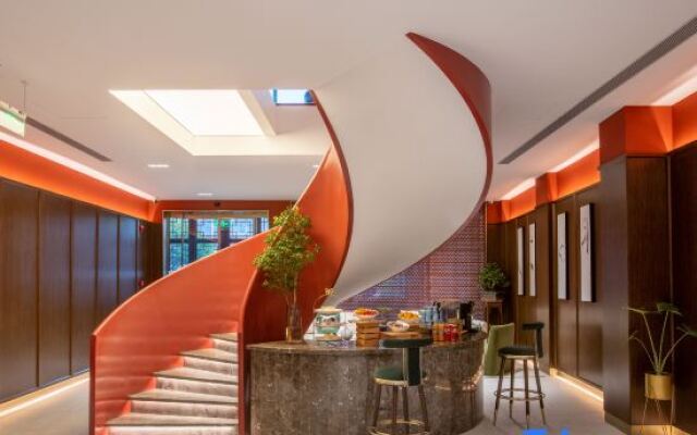 Renjoy Hotel Beijing Yonghe Temple Guijie Siheyuan