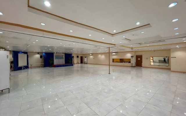 Flores De Musa by Curv Hotels