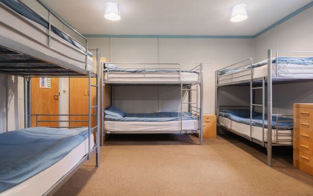 Bunkhouse/20bedroom/sleeps85/4acre/gamesroom/wifi