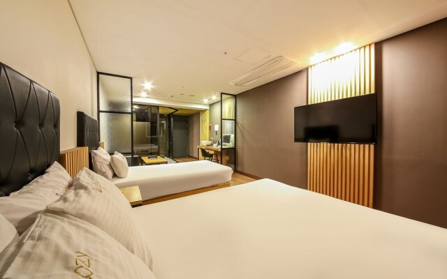 Jinju Chungmugongdong Cozy