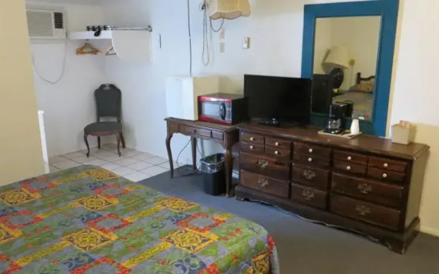 Economy Inn