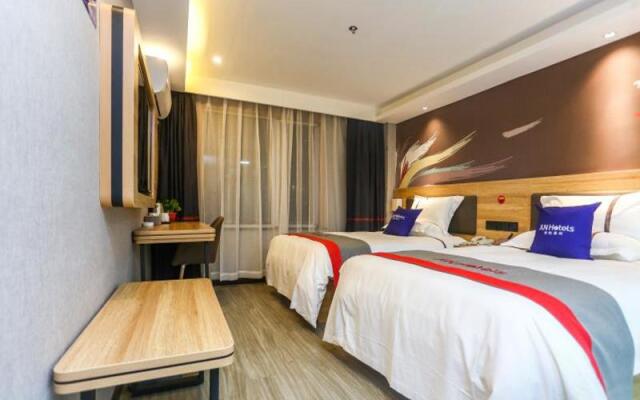 Jun Hotel Jiangsu Nantong Chongchuan District Yuanrong Plaza Jinying