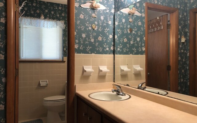 Dixies Retreat by Jekyll Realty