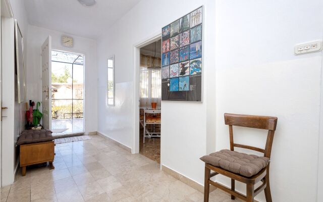 Apartment Sjajna - garden: A1 Jelsa, Island Hvar