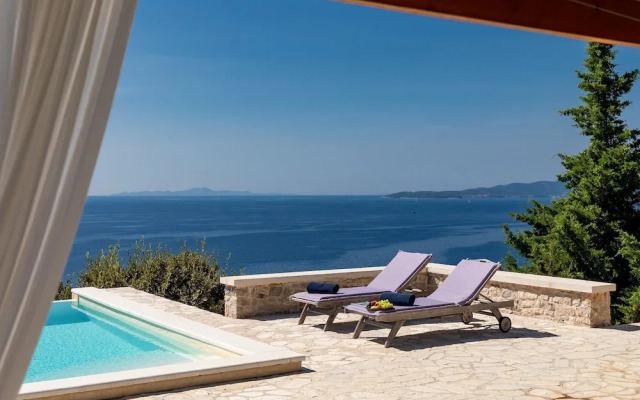 Stone Houses Dingač