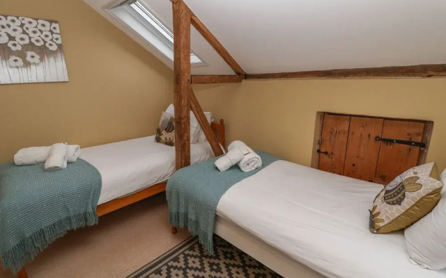 1 The Old Coach House