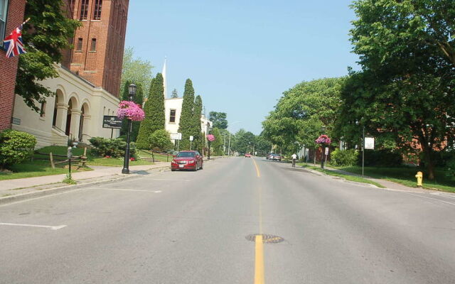 Summerhill Manor Bed and Breakfast and Tea Room