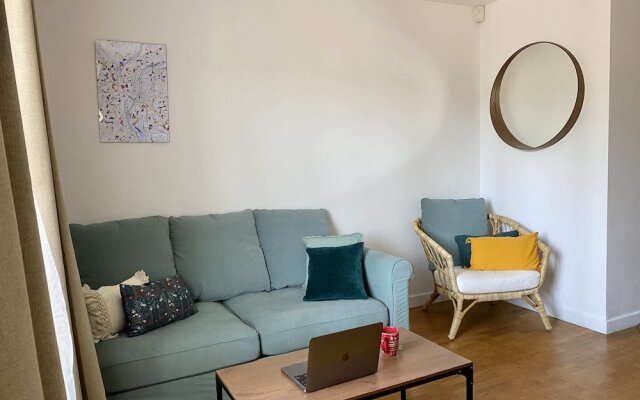 Family/modern 4 People With Netflix -15 min Walk From Center