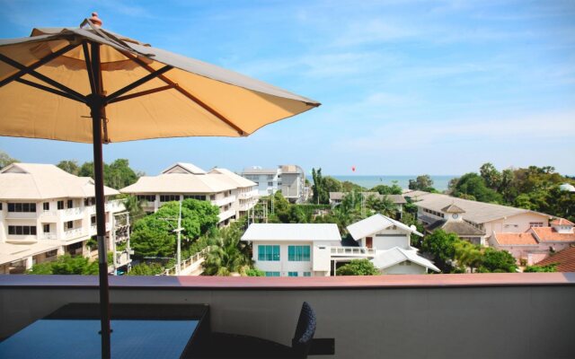 Hua Hin White Villa